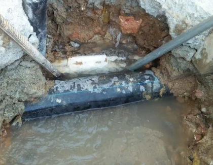 商都测漏水之水管漏水